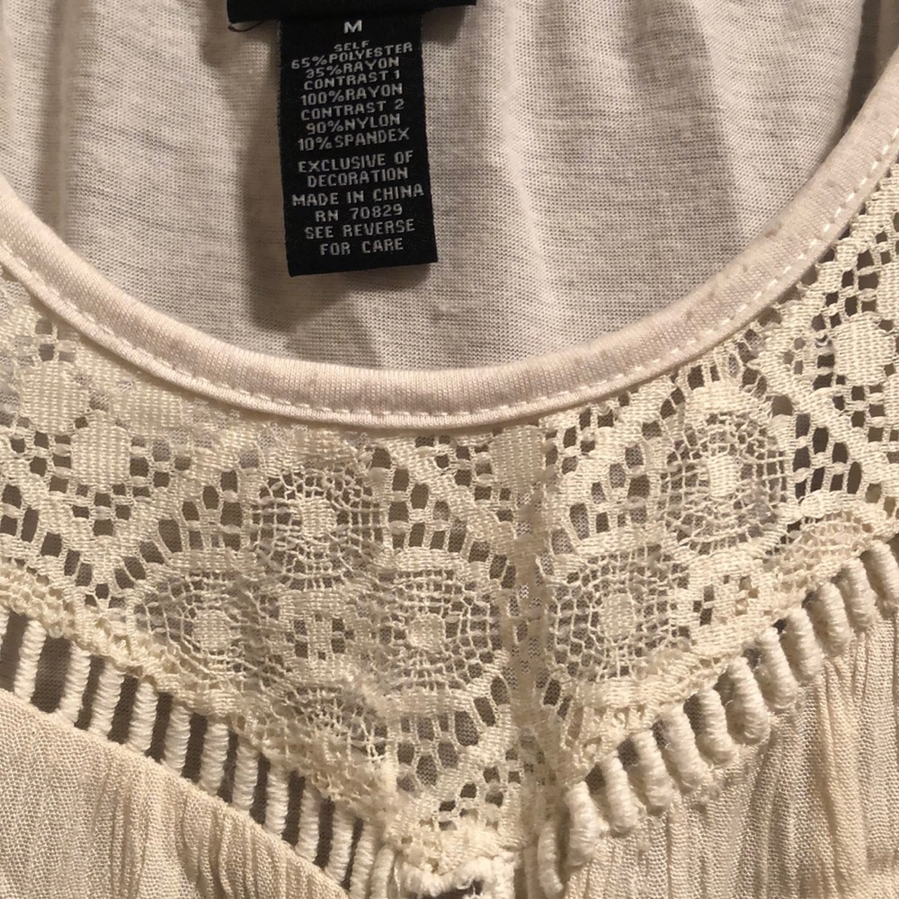 Gently worn Rue21 flowy top. Medium. Lace/crotchet design Ivory. - Picture 5 of 15